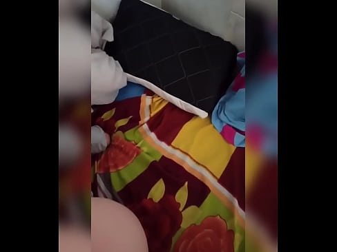 ❤️ Minu toakaaslane jääb üksi koju, sest tema abikaasa läheb puhkusele ja ma kasutan võimalust teda nussida ja täita tema perse piimaga ☑ Super porno at porn et.bassaniluigi.ru ﹏